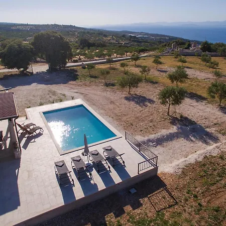 Holiday home 2 Bedroom Stunning In Postira