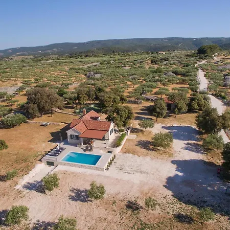 2 Bedroom Stunning In Holiday home